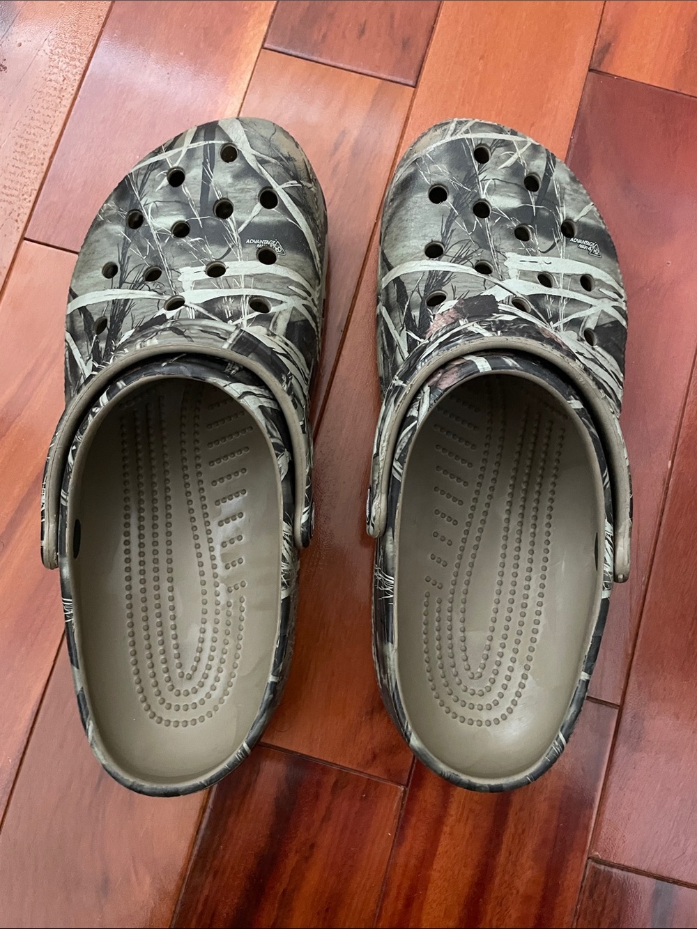 Crocs - women’s 10, men’s 8 - camo